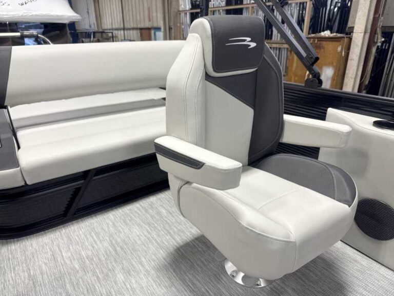 2026 Bennington 22SSB - SPS - SPECIAL PACKAGE US-ETWS7217G526 [photo 13]